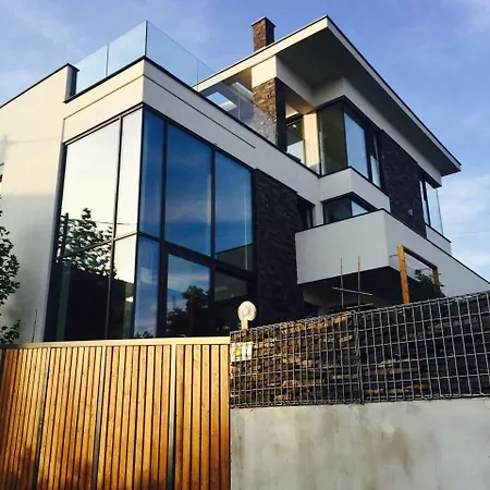 Beatiful With Terrace And Private Parking Bratislava