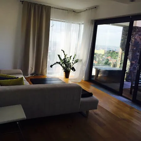 아파트 Beatiful With Terrace And Private Parking